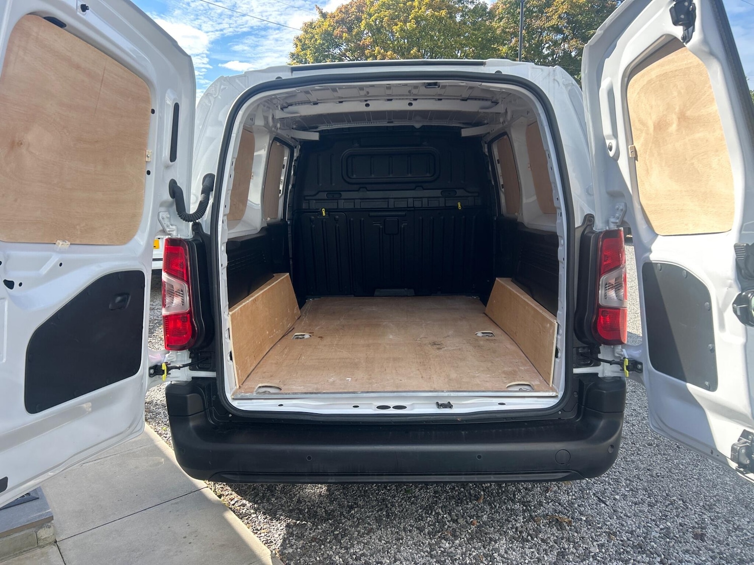 Used Vauxhall Combo 2024 for sale - 76988364: Photo 5