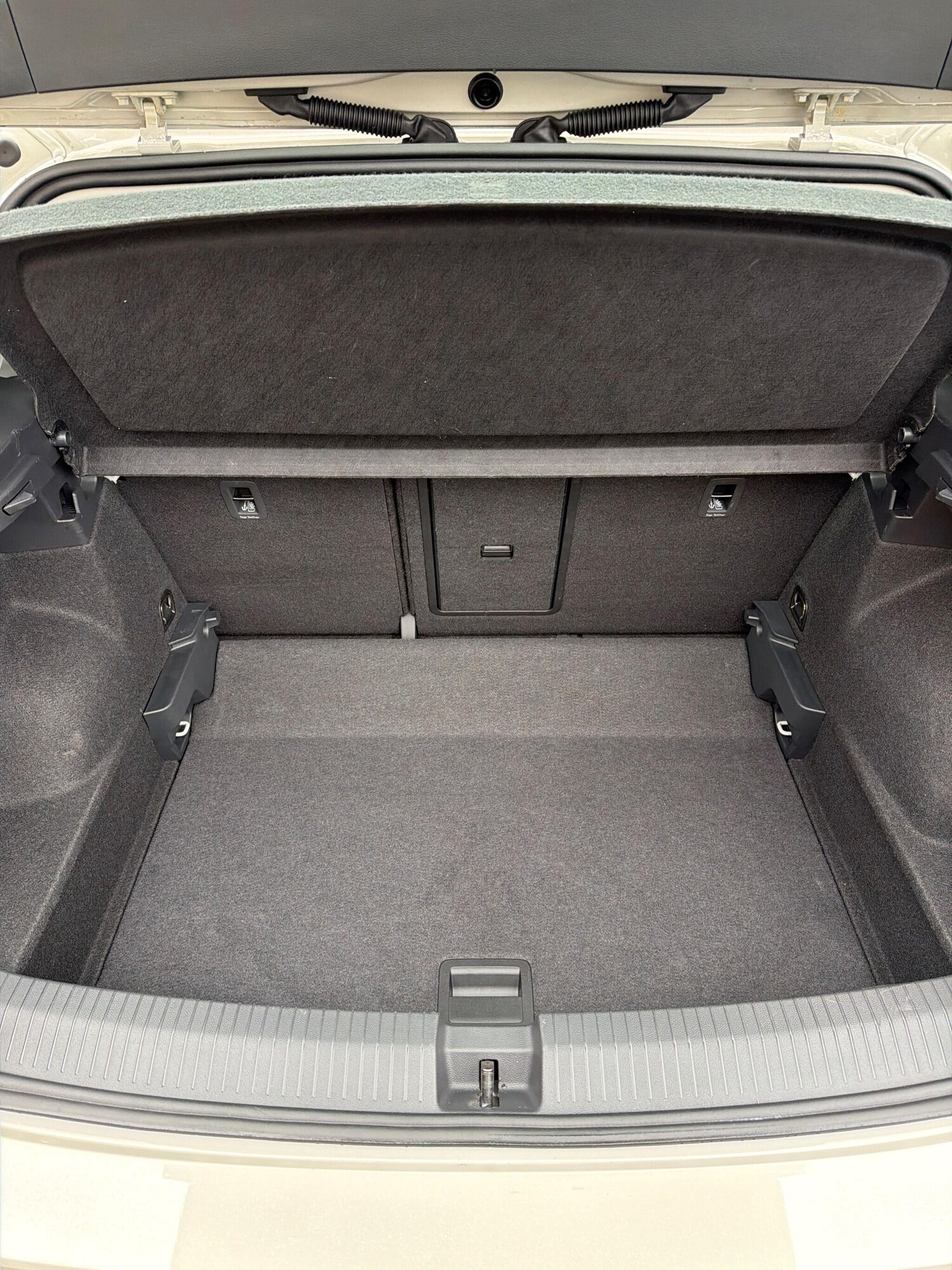 Used Volkswagen T-Roc 2023 for sale - 77455324: Photo 18