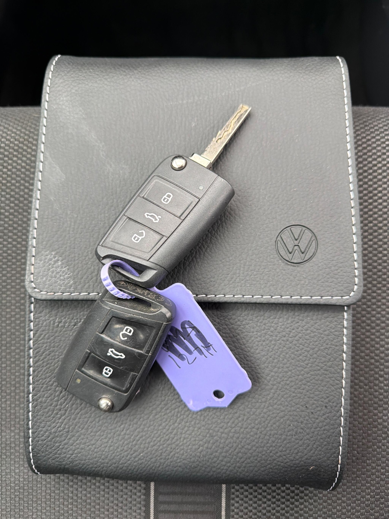 Used Volkswagen T-Roc 2023 for sale - 77455324: Photo 21