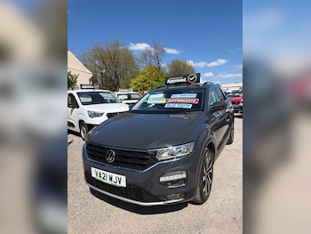 Used Volkswagen T-Roc 2021 for sale - 79026972: Photo