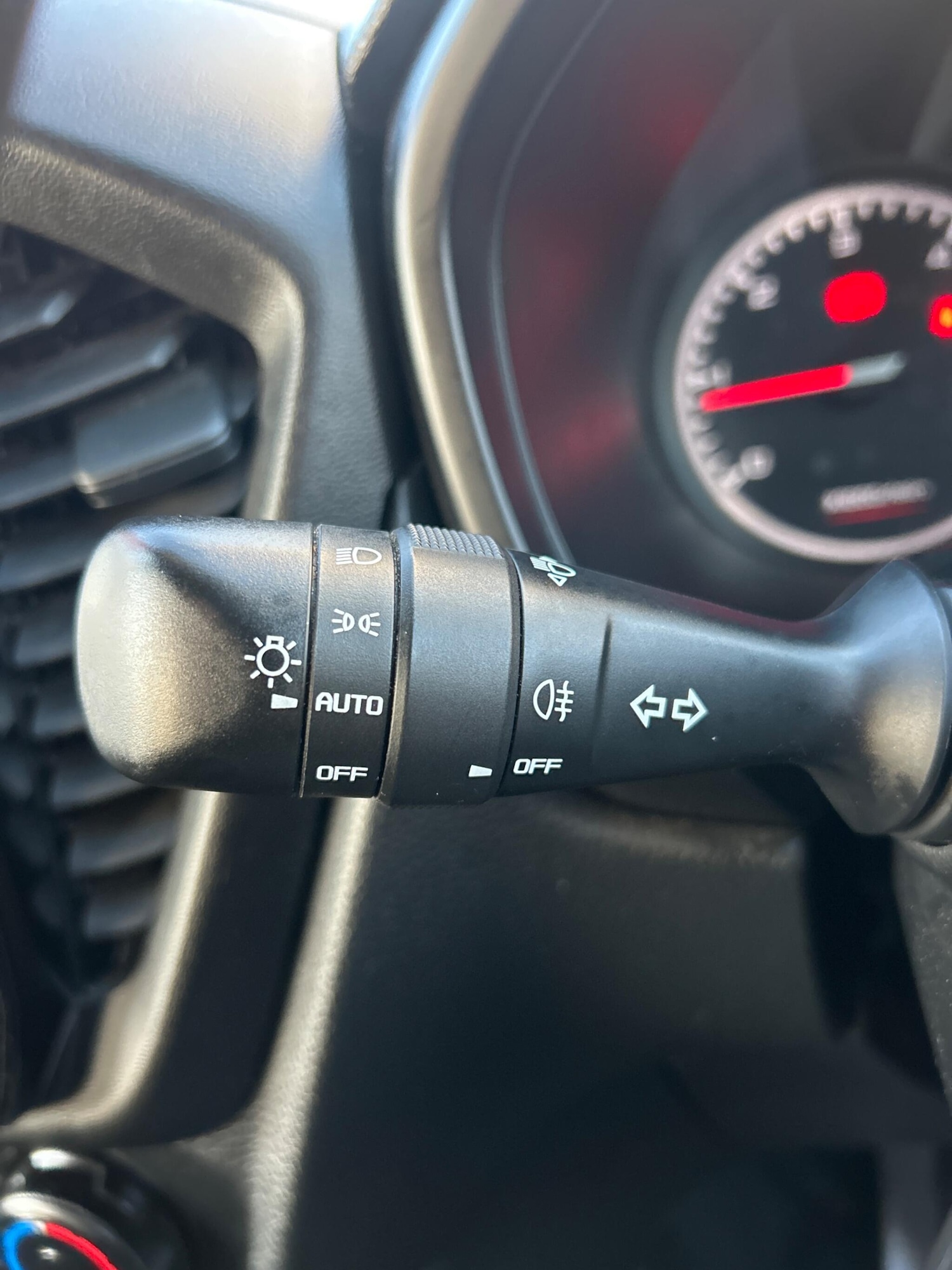 Used Isuzu D-Max 2021 for sale - 76997238: Photo 6