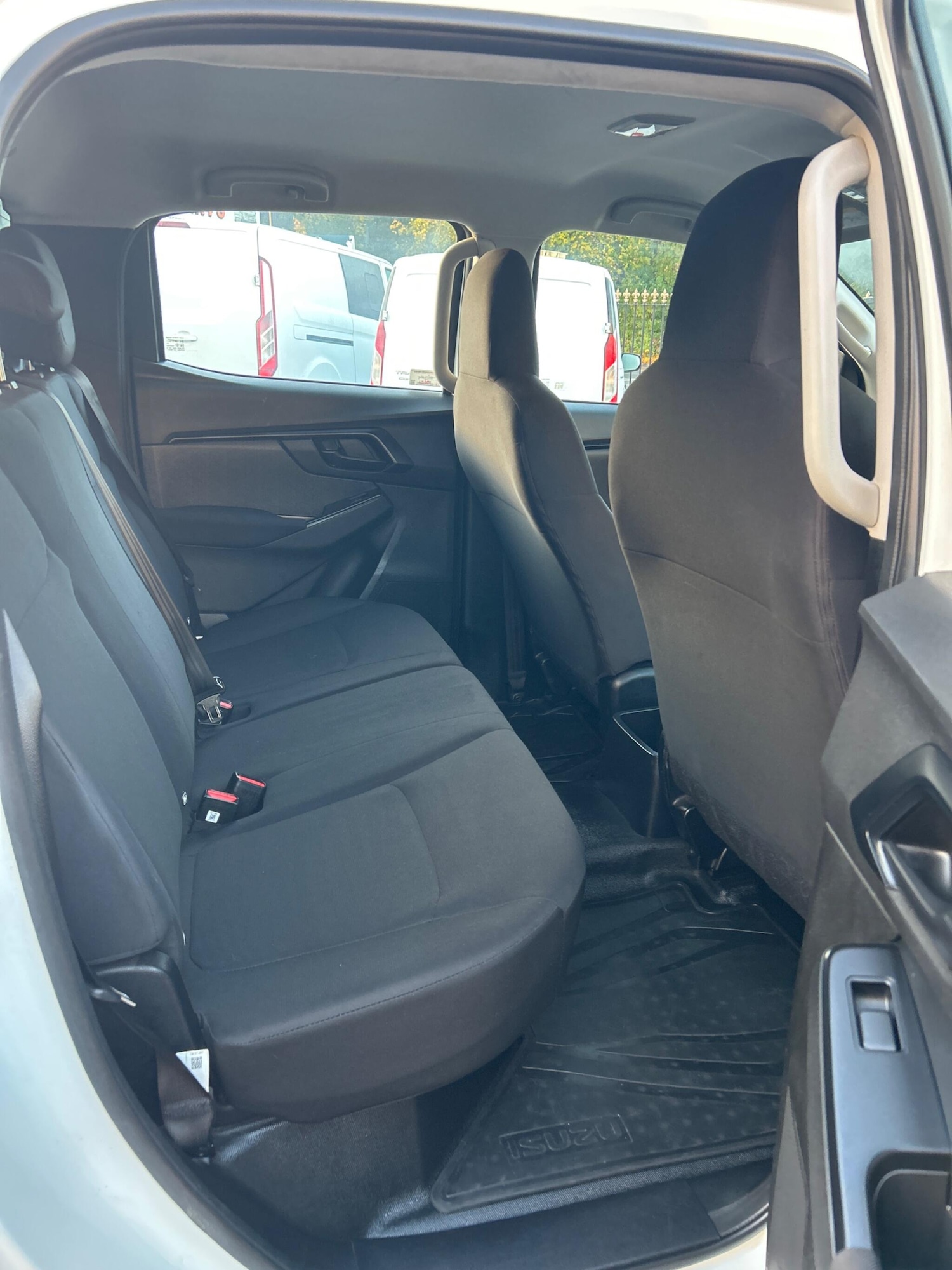 Used Isuzu D-Max 2021 for sale - 76997238: Photo 9