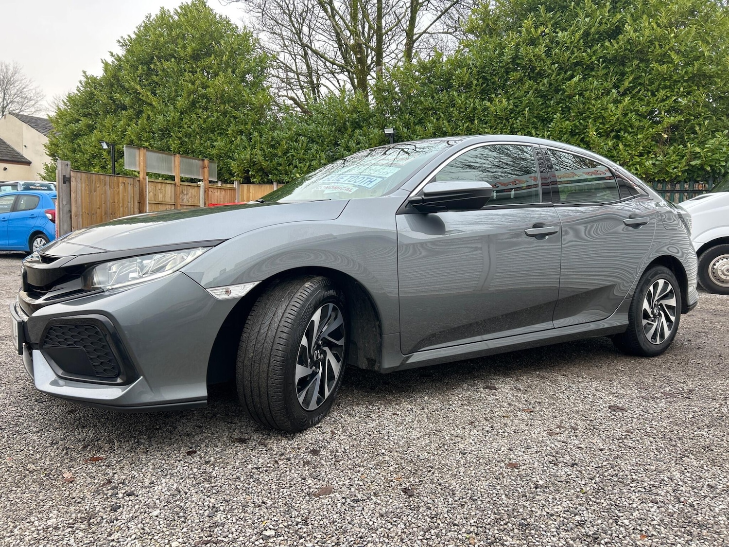 Used Honda Civic 2020 for sale - 76801408: Photo 2