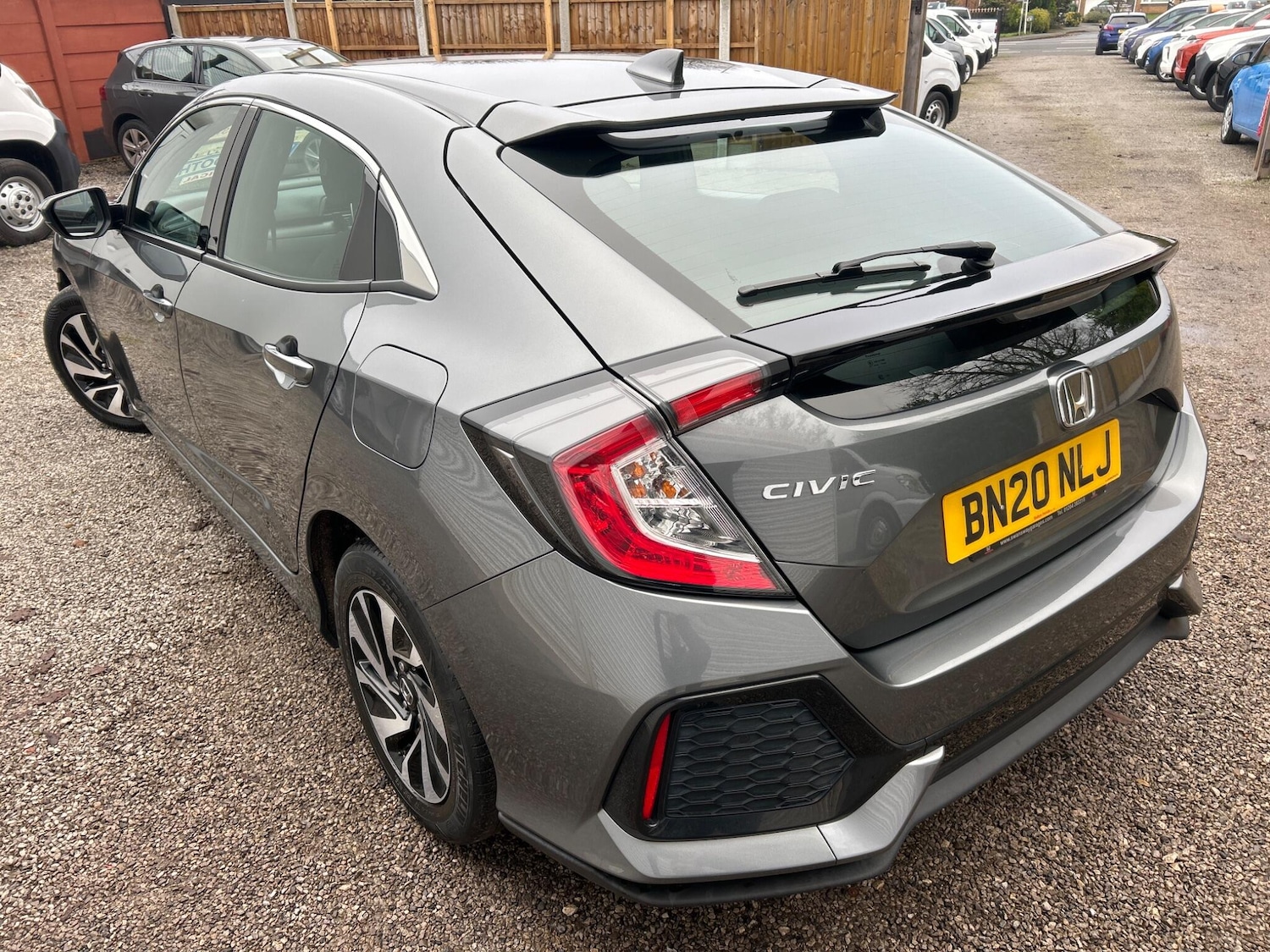 Used Honda Civic 2020 for sale - 76801408: Photo 3