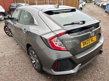 Used Honda Civic 2020 for sale - 76801408: Photo