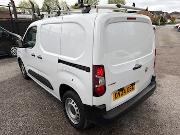 Used Vauxhall Combo 2024 for sale - 78261200: Photo