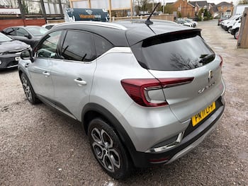 Used Renault Captur 2021 for sale - 79848349: Photo
