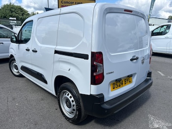 Used Vauxhall Combo 2024 for sale - 76260577: Photo