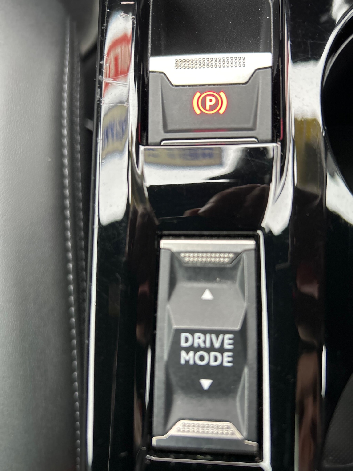 Used Peugeot 2008 2020 for sale - 76561232: Photo 13