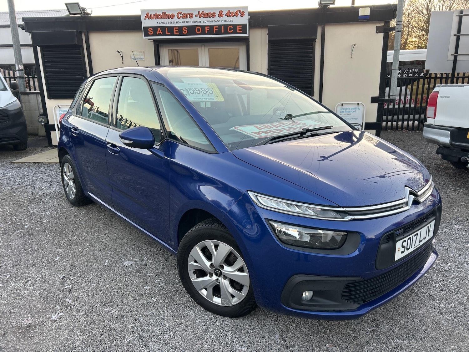 Used Citroen C4 Picasso 2017 for sale - 76714760: Photo 1
