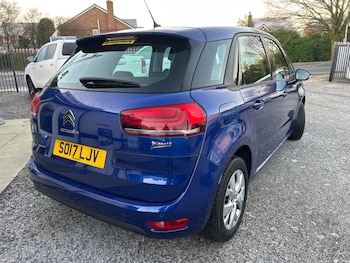 Used Citroen C4 Picasso 2017 for sale - 76714760: Photo