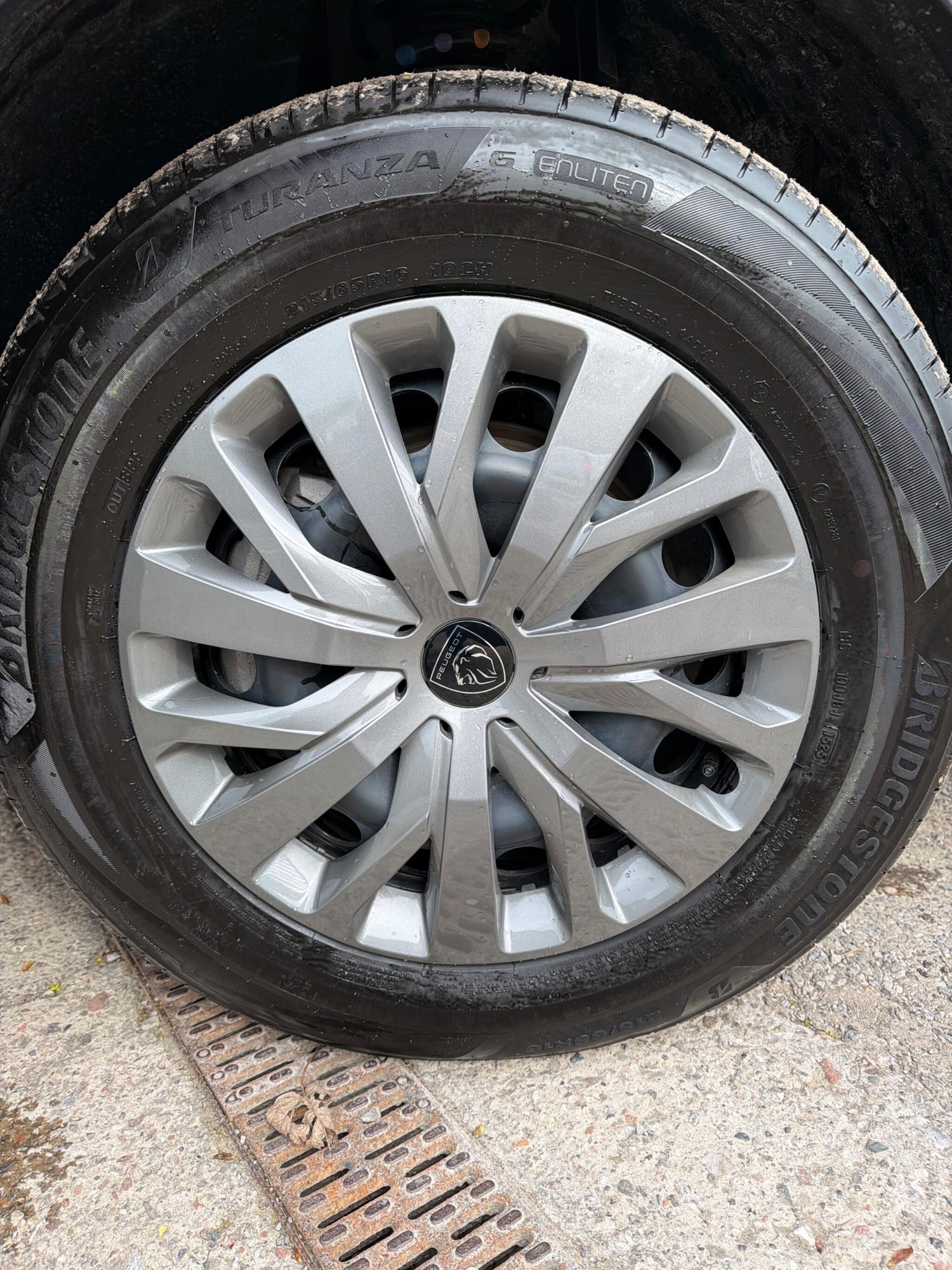 Used Peugeot e-Rifter 2025 for sale - 78170905: Photo 13