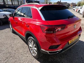 Used Volkswagen T-Roc 2021 for sale - 79026983: Photo