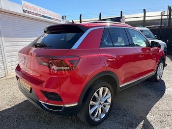 Used Volkswagen T-Roc 2021 for sale - 79026983: Photo