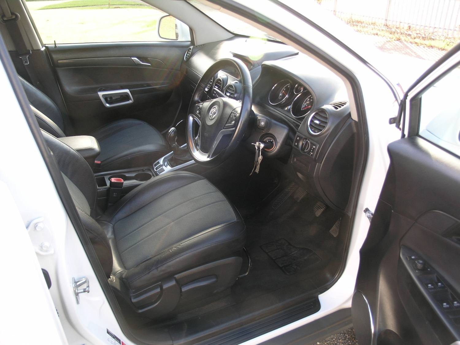 Used Vauxhall Antara 2012 for sale - 76332769: Photo 9