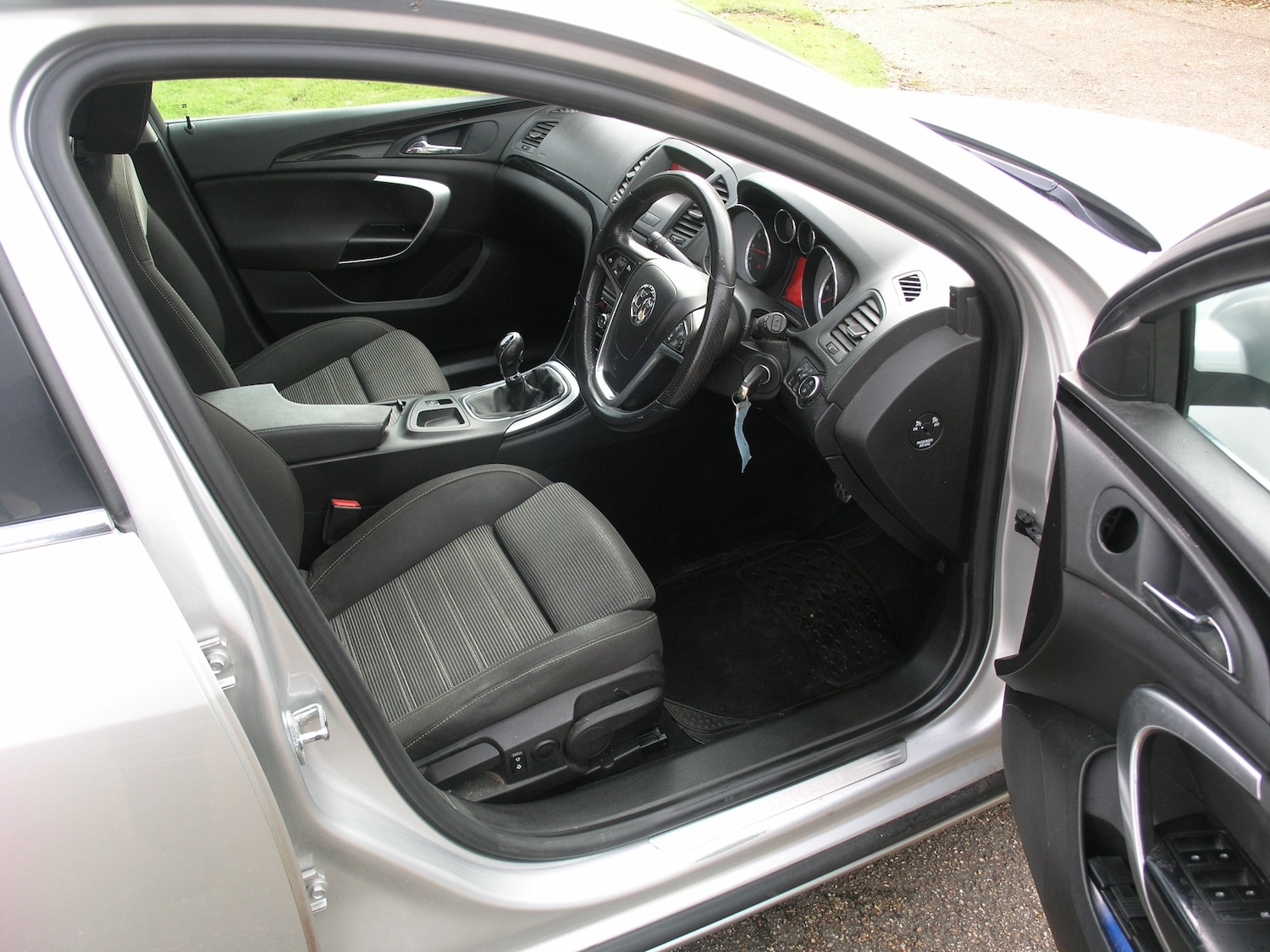 Used Vauxhall Insignia 2010 for sale - 77461661: Photo 9