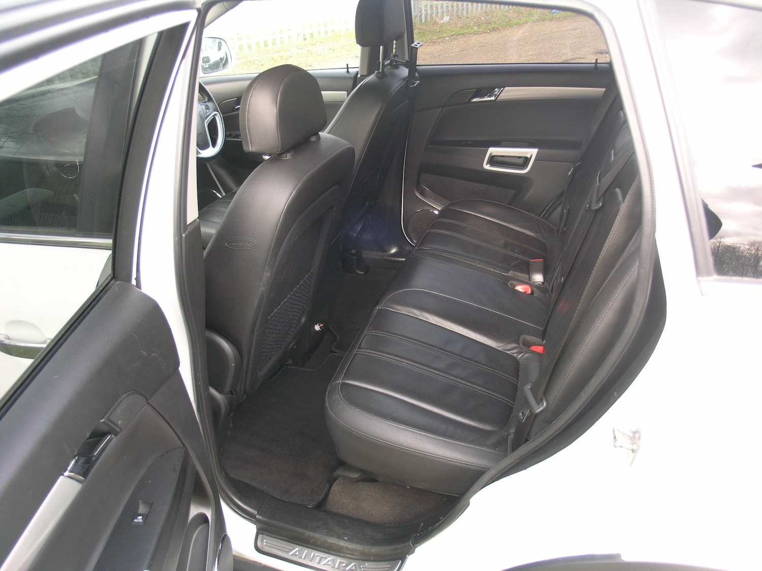 Used Vauxhall Antara 2013 for sale - 78011247: Photo 11