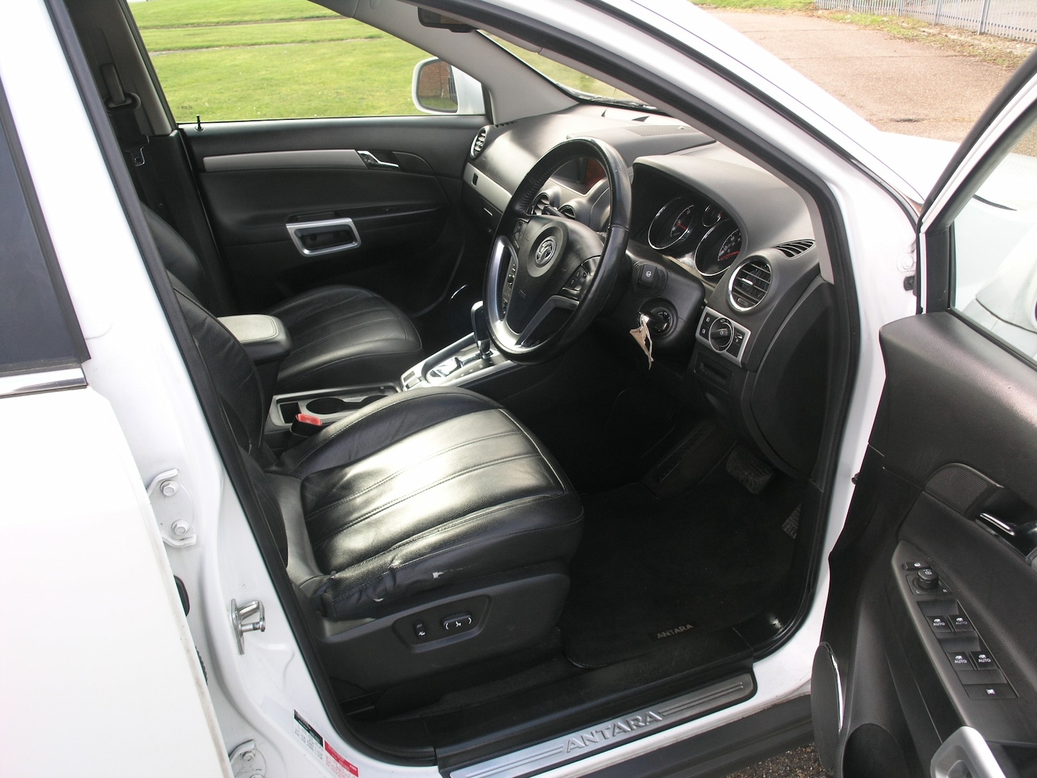 Used Vauxhall Antara 2013 for sale - 78011247: Photo 9