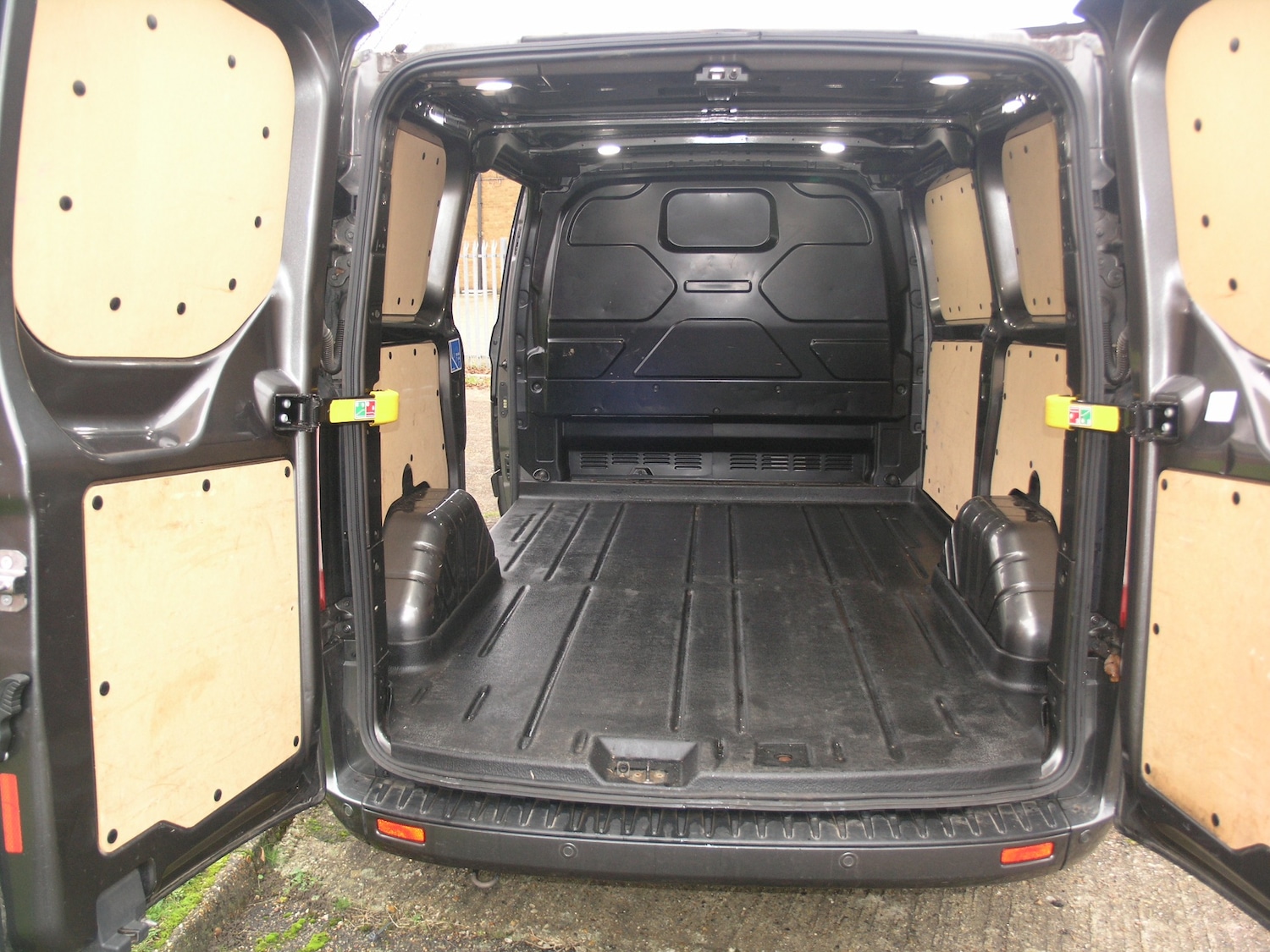 Used Ford Transit Custom 2021 for sale - 76908217: Photo 12