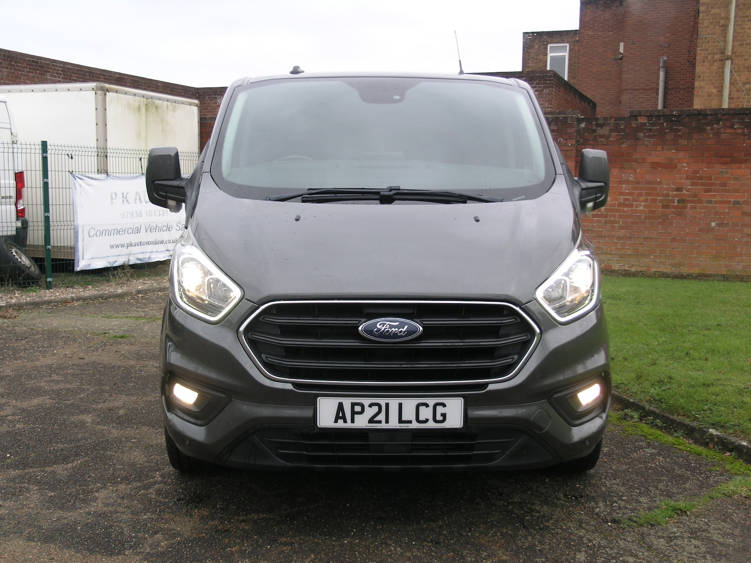 Used Ford Transit Custom 2021 for sale - 76908217: Photo 2