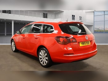 Used Vauxhall Astra 2015 for sale - 77487073: Photo