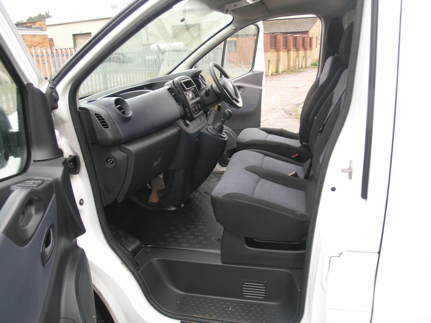 Used Vauxhall Vivaro 2016 for sale - 76806931: Photo 10