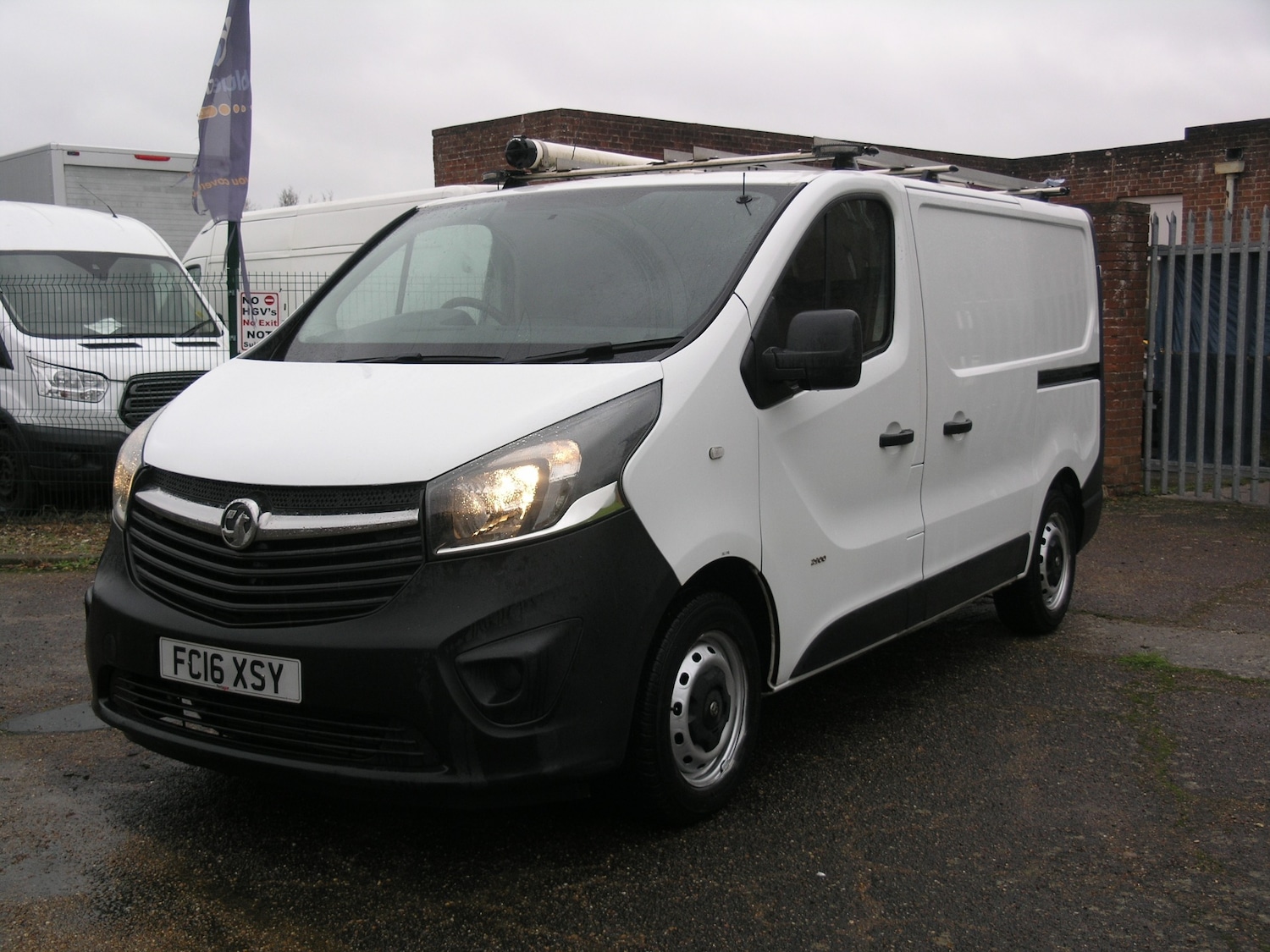 Used Vauxhall Vivaro 2016 for sale - 76806931: Photo 3
