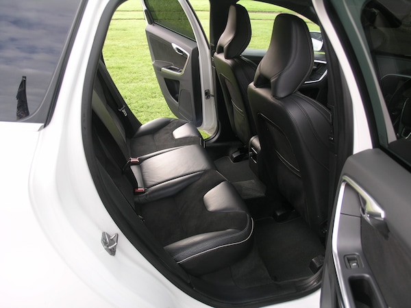 Used Volvo XC60 2017 for sale - 76113849: Photo 12