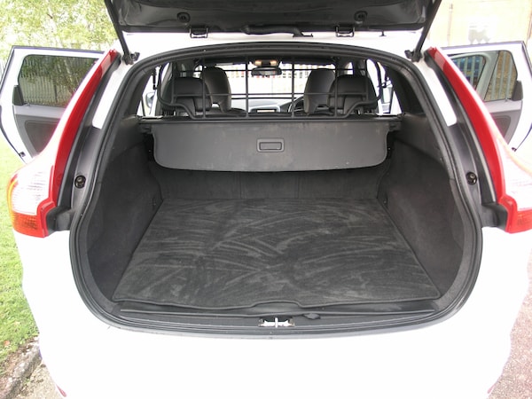 Used Volvo XC60 2017 for sale - 76113849: Photo 13