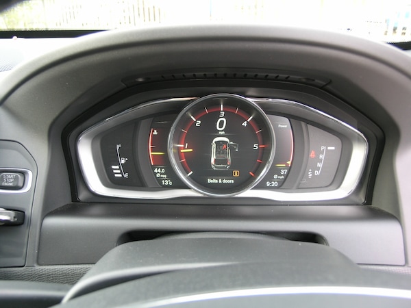 Used Volvo XC60 2017 for sale - 76113849: Photo 14