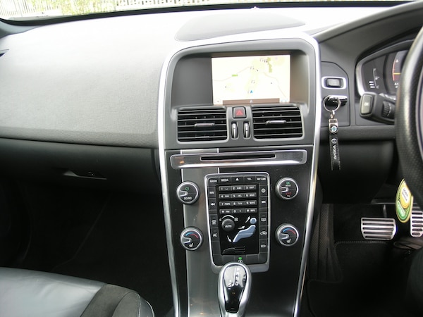 Used Volvo XC60 2017 for sale - 76113849: Photo 15