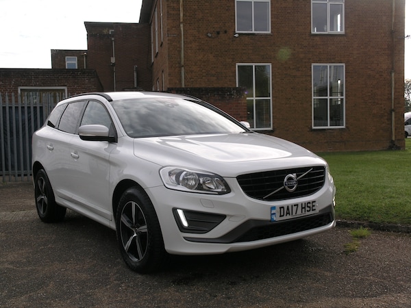 Used Volvo XC60 2017 for sale - 76113849: Photo 1
