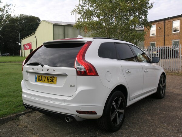 Used Volvo XC60 2017 for sale - 76113849: Photo 7