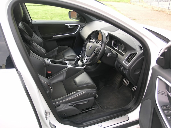 Used Volvo XC60 2017 for sale - 76113849: Photo 9