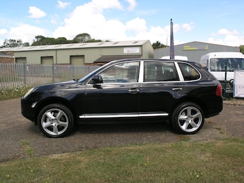 Used Porsche Cayenne 2006 for sale - 75282639: Photo