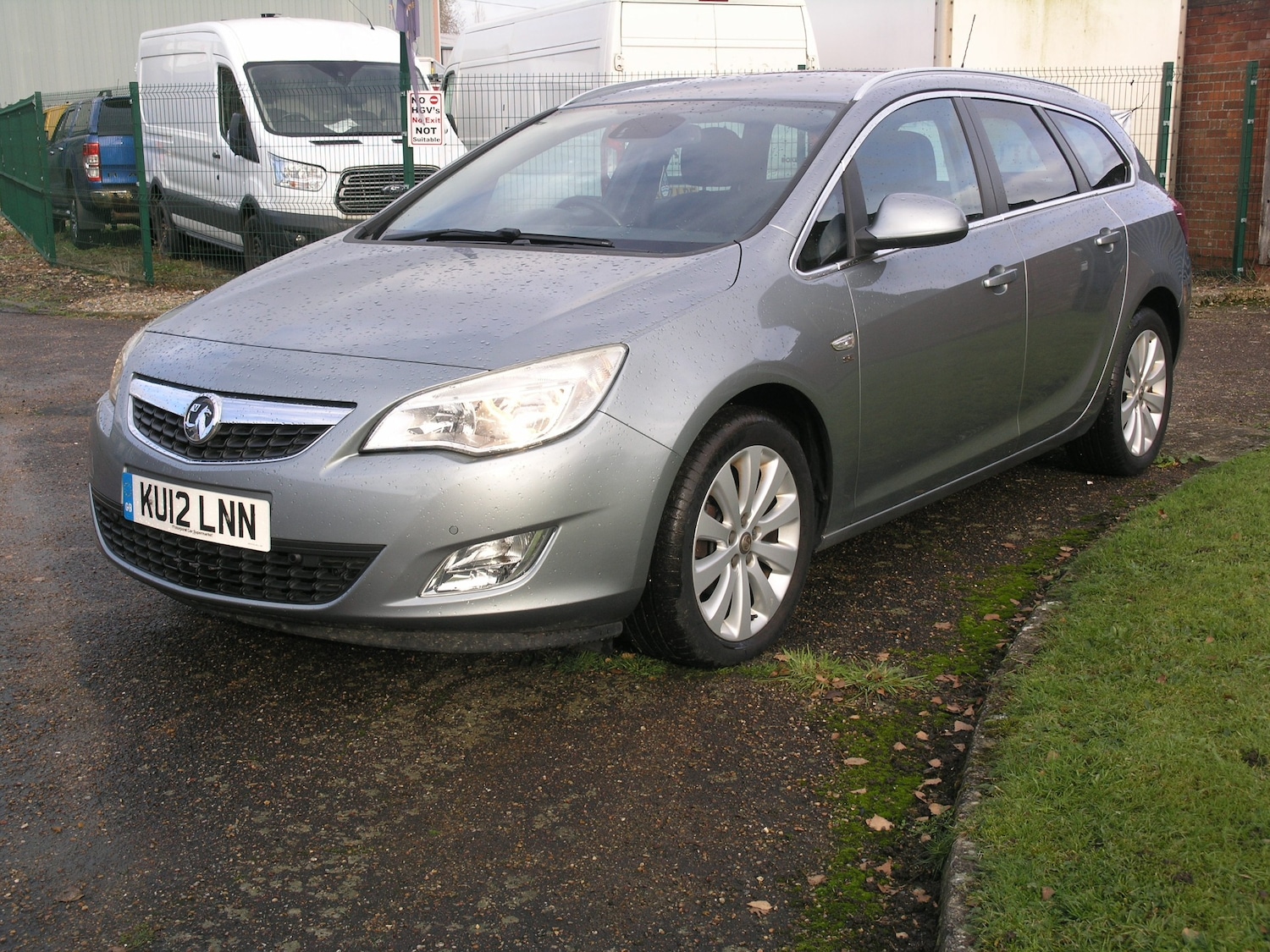 Used Vauxhall Astra 2012 for sale - 76614790: Photo 3