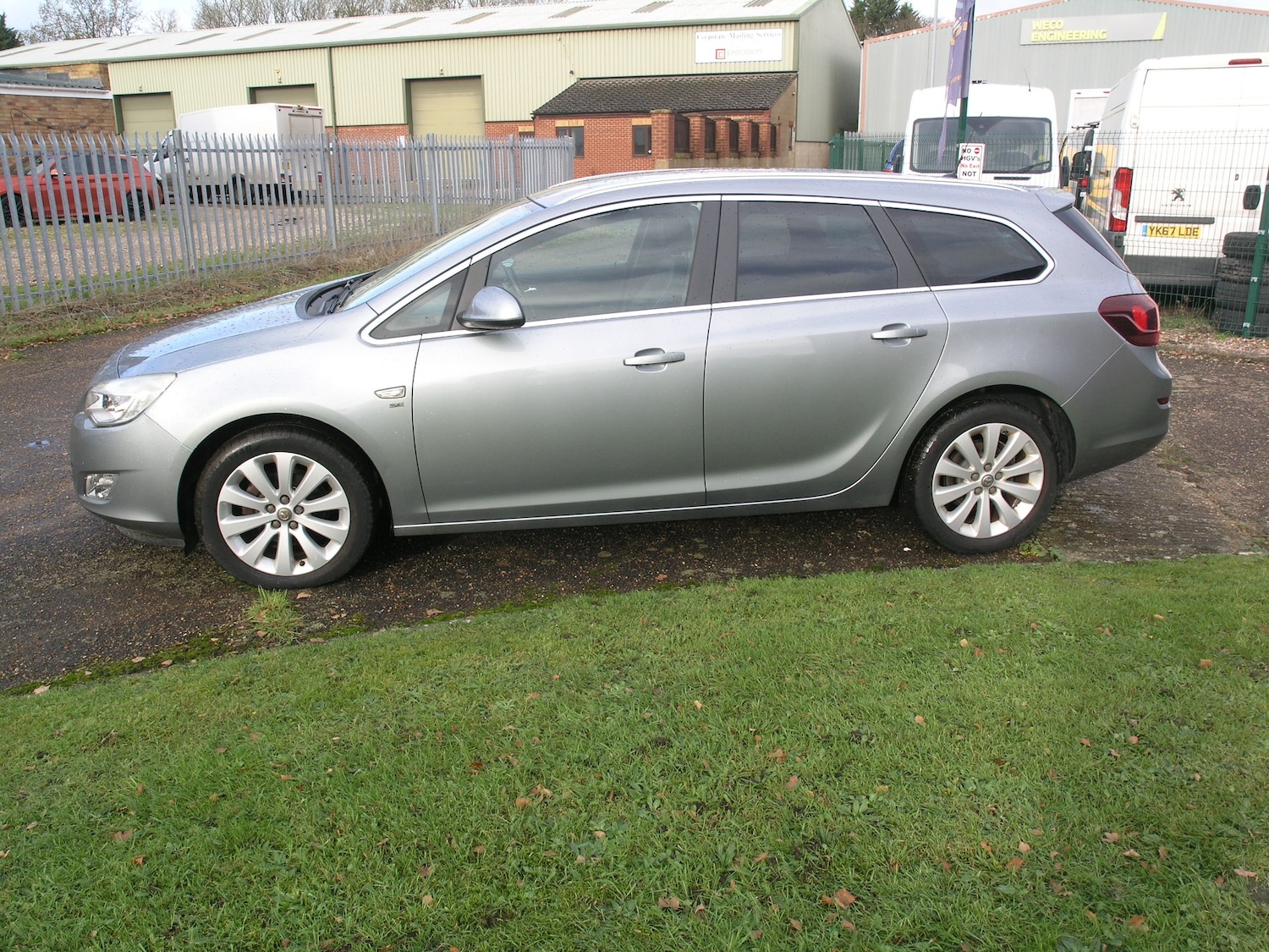 Used Vauxhall Astra 2012 for sale - 76614790: Photo 4