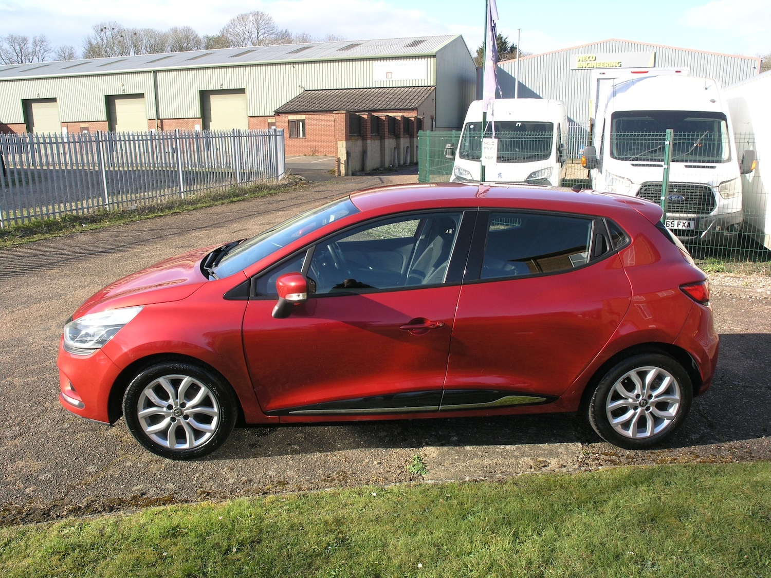 Used Renault Clio 2017 for sale - 78042431: Photo 4