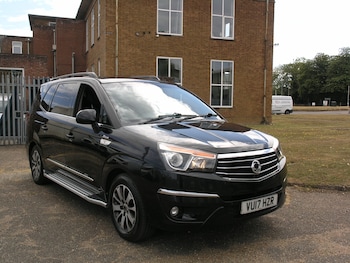 Used Ssangyong Turismo 2017 for sale - 79329730: Photo