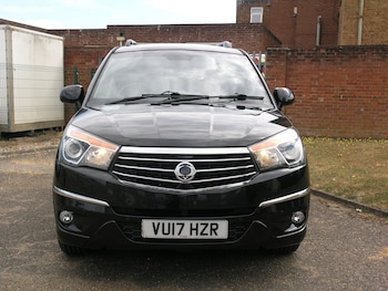 Used Ssangyong Turismo 2017 for sale - 79329730: Photo