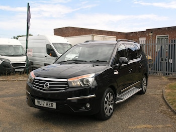 Used Ssangyong Turismo 2017 for sale - 79329730: Photo