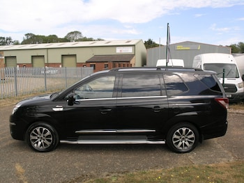 Used Ssangyong Turismo 2017 for sale - 79329730: Photo