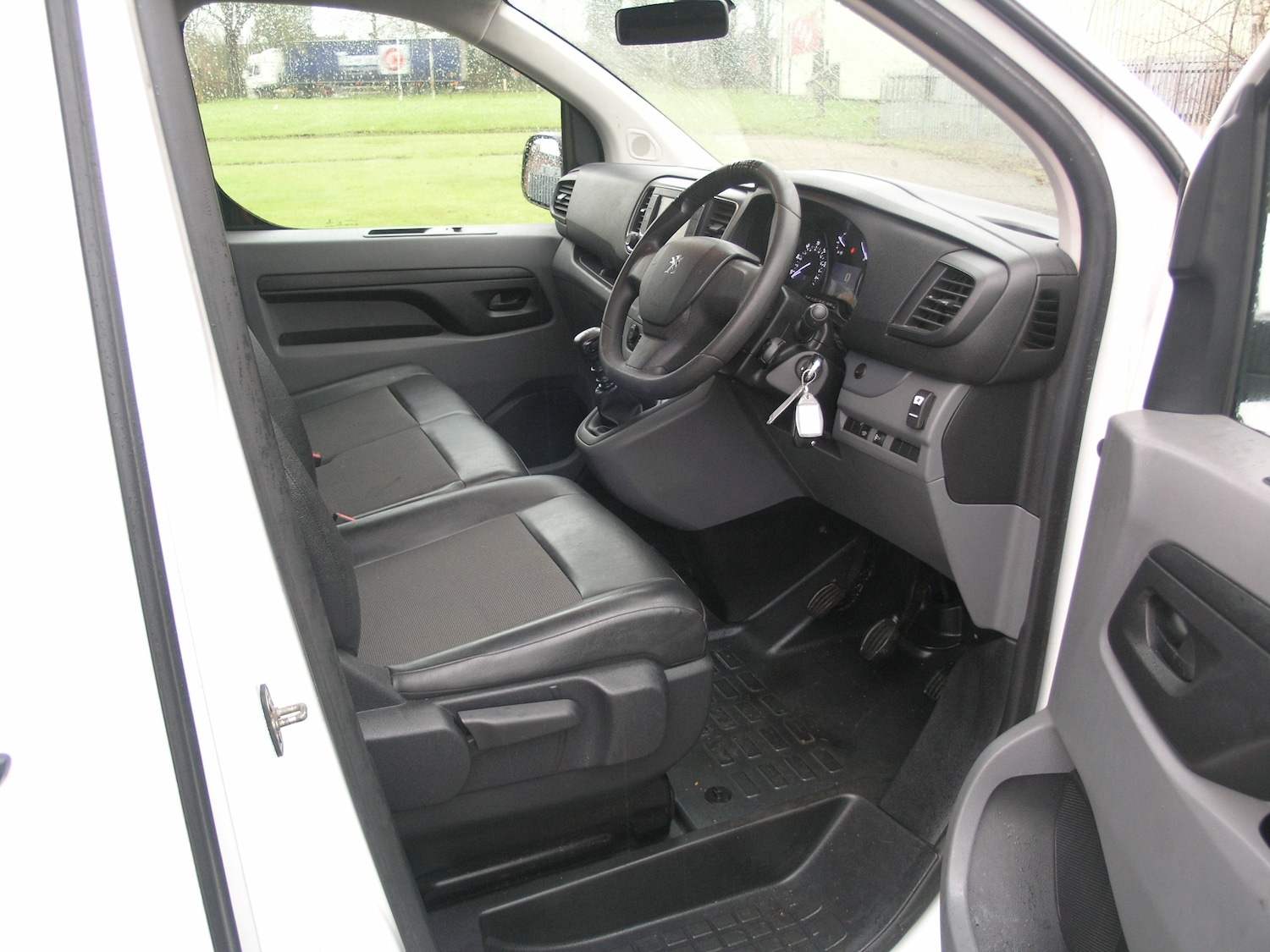 Used Peugeot Expert 2019 for sale - 77170612: Photo 9