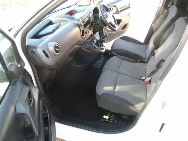 Used Peugeot Partner 2017 for sale - 76048727: Photo 10