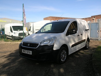 Used Peugeot Partner 2017 for sale - 76048727: Photo