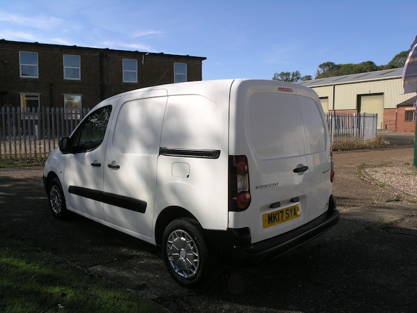 Used Peugeot Partner 2017 for sale - 76048727: Photo 5