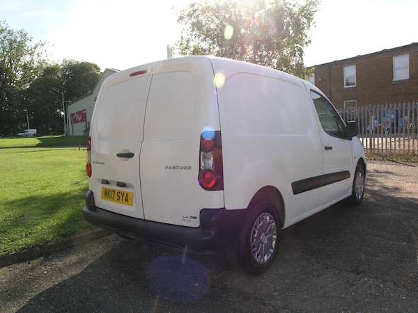 Used Peugeot Partner 2017 for sale - 76048727: Photo 7