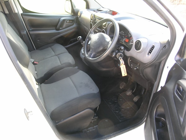 Used Peugeot Partner 2017 for sale - 76048727: Photo 9