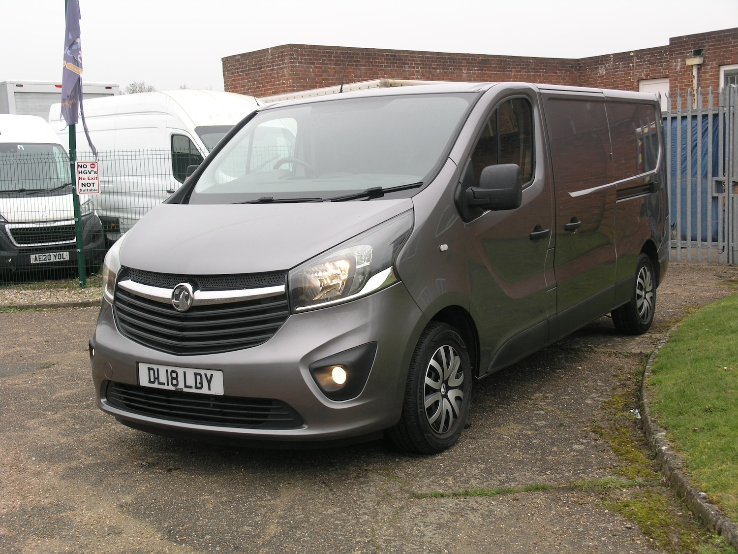 Used Vauxhall Vivaro 2018 for sale - 77775265: Photo 3