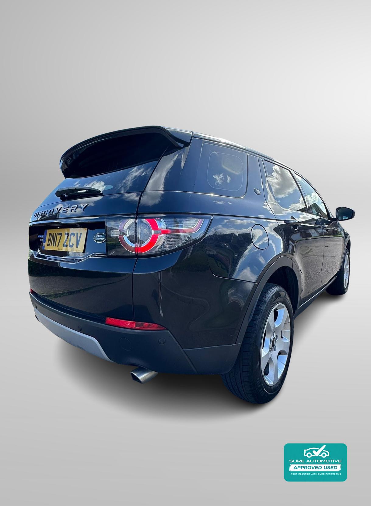 Used Land Rover Discovery Sport 2017 for sale - 78018714: Photo 3